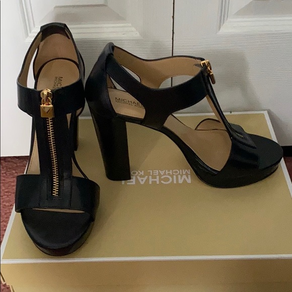 Michael Kors Heels - Picture 4 of 5